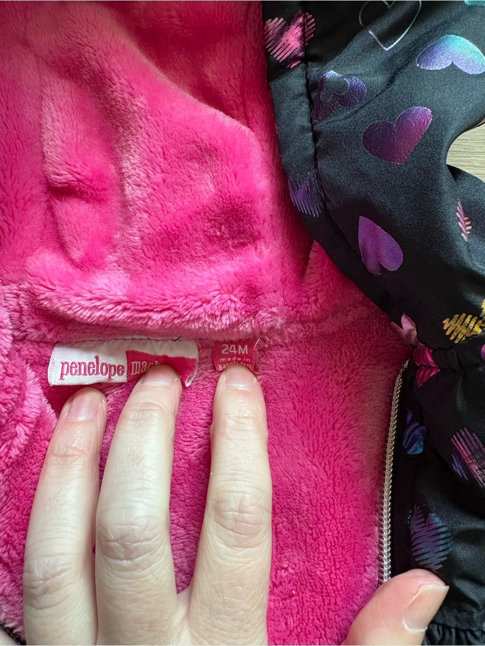 🌈 Kids Puffer Jacket Rainbow Heart Print Hooded with Pink Fleece- size 24M - Picture 3 of 5